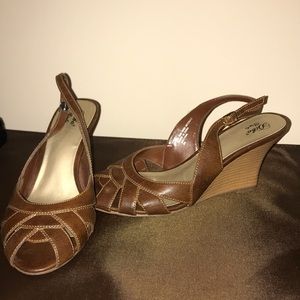 Wedge sandals
